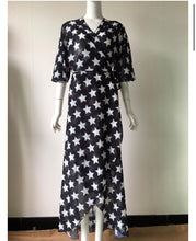 Load image into Gallery viewer, TRAJE DE ACETATO ESTAMPADO CON ESTRELLAS
