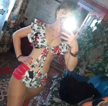 Load image into Gallery viewer, BIKINI SET FLORAL RED
