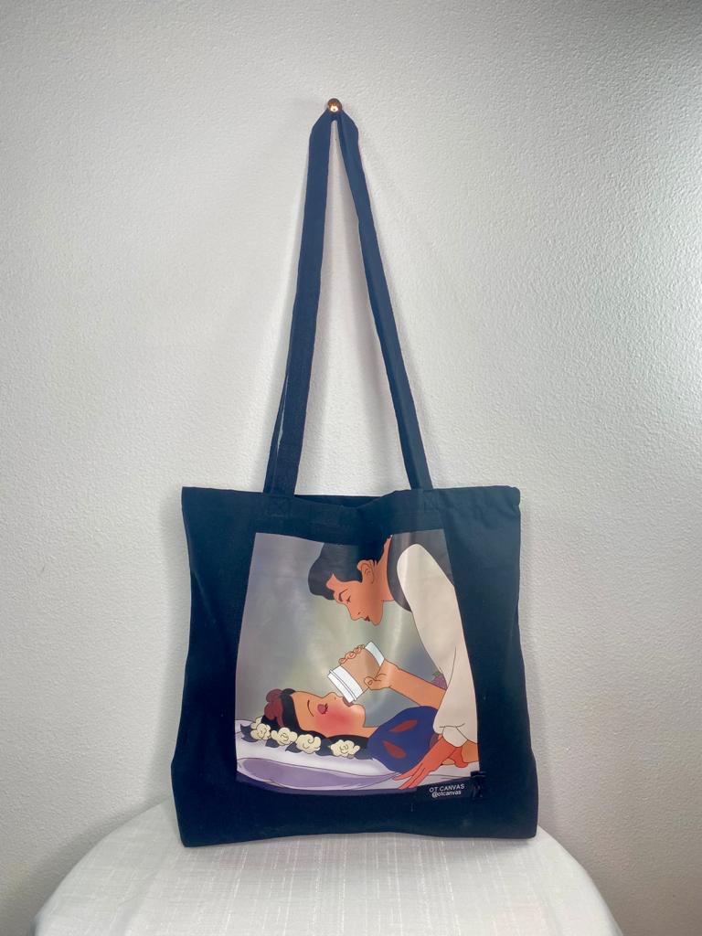 SNOW WHITE TOTE BAG